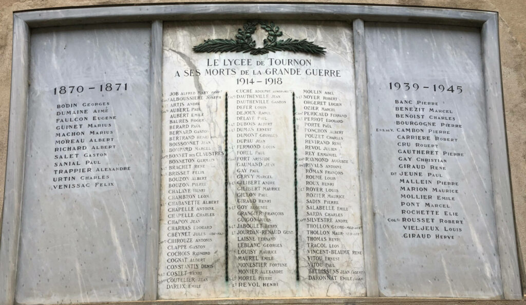 Monuments aux Morts du lycée